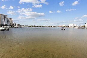 Sandpiper Cove 4121 3 Bedroom Condo by RedAwning