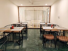 The Grand Uddhav Hotel