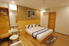 The Grand Uddhav Hotel