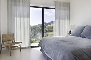 Prime Hermosa: Ocean View Villa w/ Infinity Pool by RedAwning