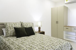 Prime Hermosa: Ocean View Villa w/ Infinity Pool by RedAwning