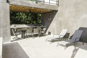 Prime Hermosa: Ocean View Villa w/ Infinity Pool by RedAwning