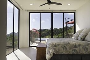 Prime Hermosa: Ocean View Villa w/ Infinity Pool by RedAwning