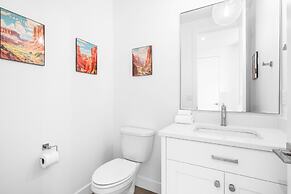 A Sapphire Sunset 5 Bedroom Townhouse