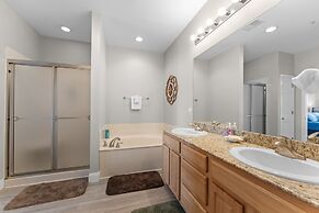 On The Rocks 3 Bedroom Condo by RedAwning