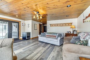 Lakefront New Hampshire Hideaway w/ Deck & Views