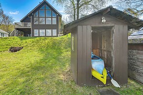 Lakefront New Hampshire Hideaway w/ Deck & Views