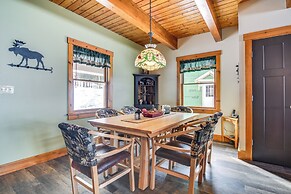 Lakefront New Hampshire Hideaway w/ Deck & Views