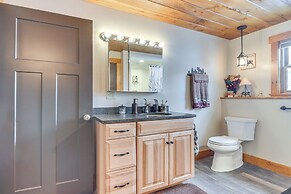 Lakefront New Hampshire Hideaway w/ Deck & Views