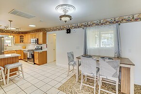 Idyllic Loma Linda Home: 10 Mi to Riverside!
