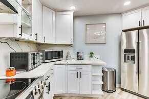 North San Diego Retreat W/deck, Fire Pit Table!