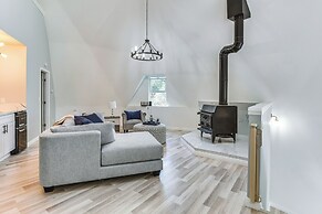 North San Diego Retreat W/deck, Fire Pit Table!