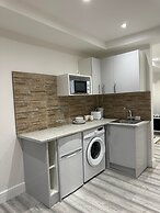 Studio Flat in London