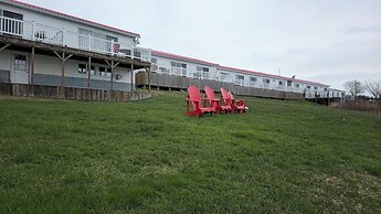 CLIPPER SHIPP BEACH MOTEL