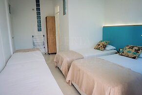 La Puerta del Angel Isla  Club