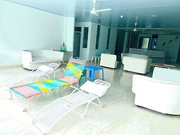 La Puerta del Angel Isla  Club