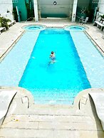 La Puerta del Angel Isla  Club