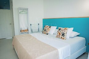 La Puerta del Angel Isla  Club