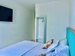 La Puerta del Angel Isla  Club