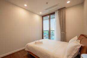 DongDong Apartment The Metropole