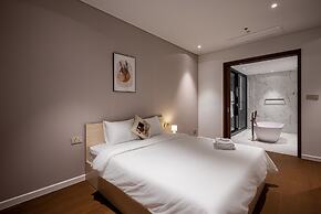 DongDong Apartment The Metropole