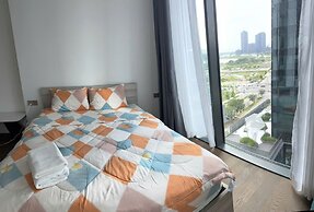 DongDong Apartment The Metropole