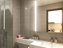 DongDong Apartment The Metropole