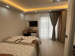 Ninova Boutique Hotel