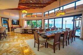 Stunning Pacific Sunsets Huge Pool Concierge