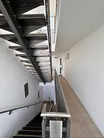 Bright And Airy Islington Apartment