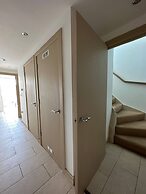 Bright And Airy Islington Apartment