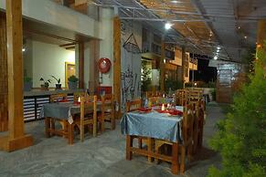 Valley View Hotel & Restaurant