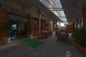 Valley View Hotel & Restaurant