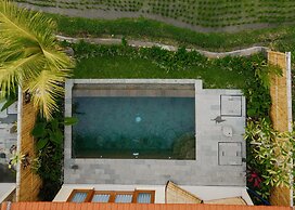 Uma Rimbun Pool Villa by Uniquecations