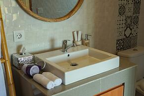 Uma Rimbun Pool Villa by Uniquecations