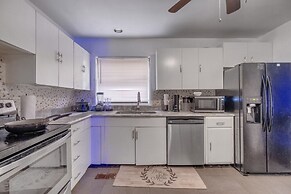 The Big Bamboo 4 Bedroom Home by RedAwning