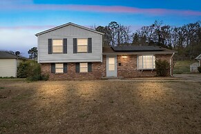 The Big Bamboo 4 Bedroom Home by RedAwning