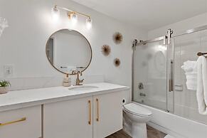 Lauloa 407 2 Bedroom Condo