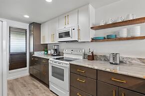 Lauloa 407 2 Bedroom Condo