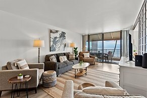 Lauloa 407 2 Bedroom Condo