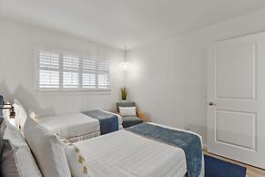 Lauloa 407 2 Bedroom Condo