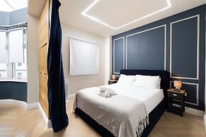 London Studios and Suites