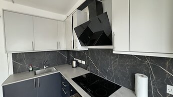 London Studios and Suites