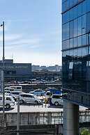 Spacious 1br Near Resorts World Manila Near Naia