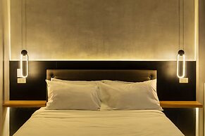 Spacious 1br Near Resorts World Manila Near Naia