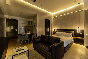 Spacious 1br Near Resorts World Manila Near Naia