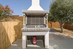 Tumeremos Holiday Apartment for 8 People Private Bbq Area