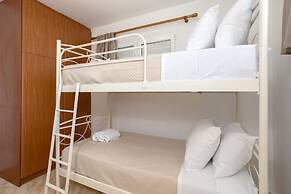 Tumeremos Holiday Apartment for 8 People Private Bbq Area