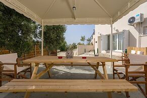 Tumeremos Holiday Apartment for 8 People Private Bbq Area