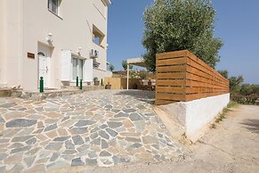 Tumeremos Holiday Apartment for 8 People Private Bbq Area